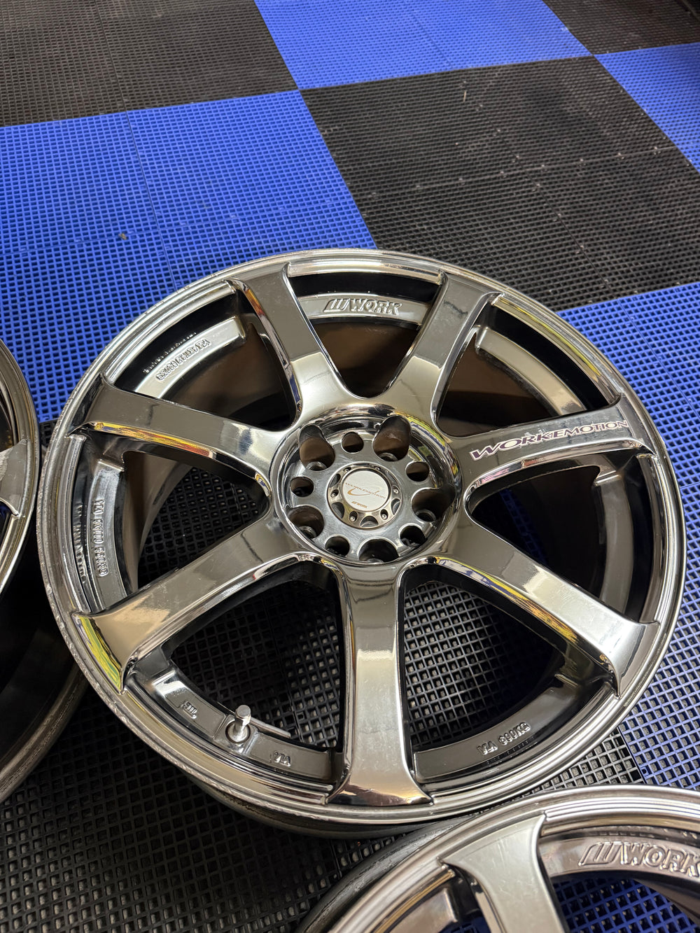 18 inch WMB Work Emotion XT7’s