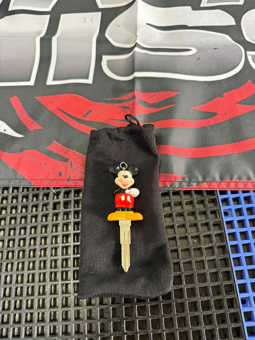 M290 Royal Clover x Disney Keys