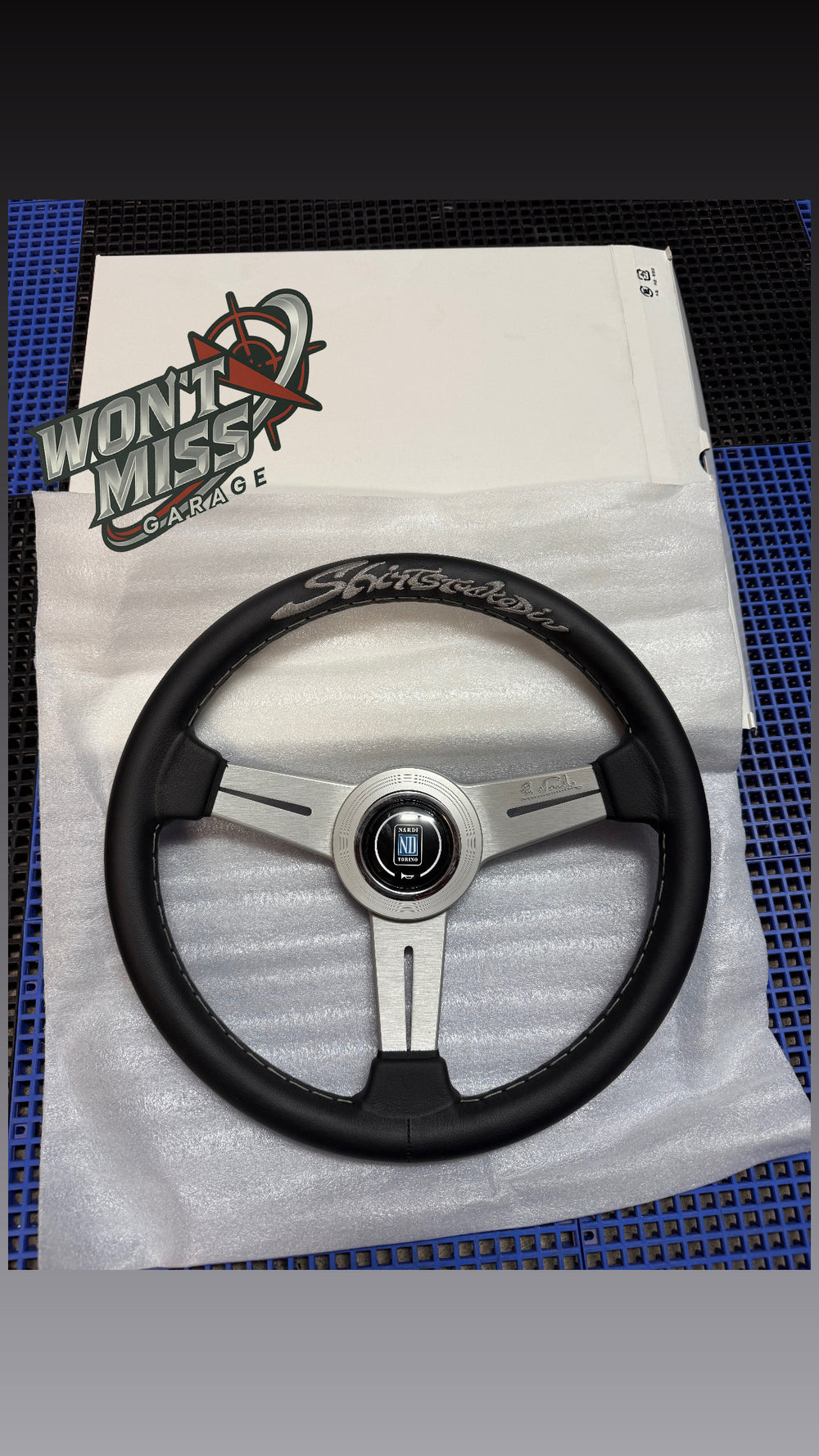 ShirtsTuckedIn x Nardi 330m Steering wheel