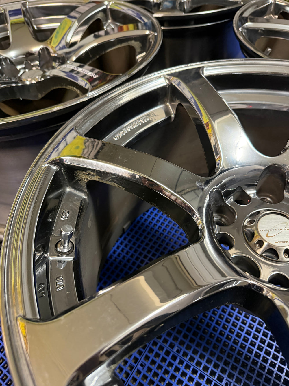 18 inch WMB Work Emotion XT7’s